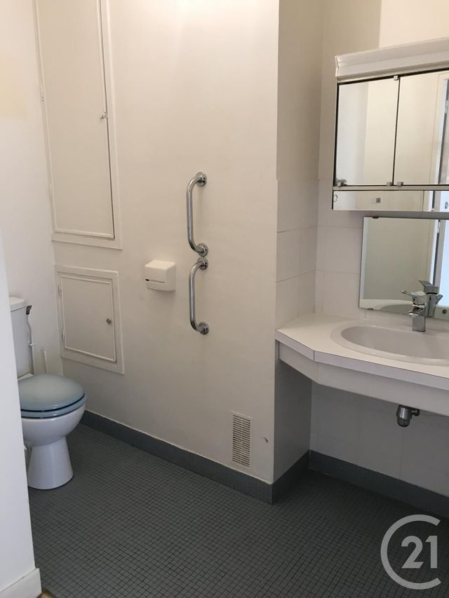 Appartement T2 à louer - 2 pièces - 64.09 m2 - BOULOGNE BILLANCOURT - 92 - ILE-DE-FRANCE - Century 21 Agence Jaurès
