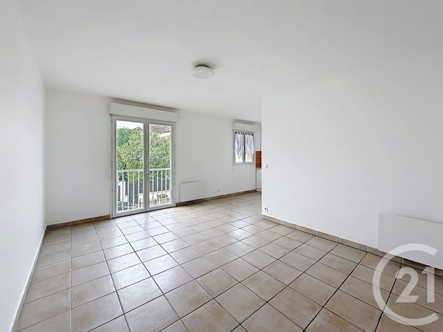Appartement F2 à louer - 2 pièces - 42.0 m2 - ATHIS MONS - 91 - ILE-DE-FRANCE - Century 21 Agence Jaurès