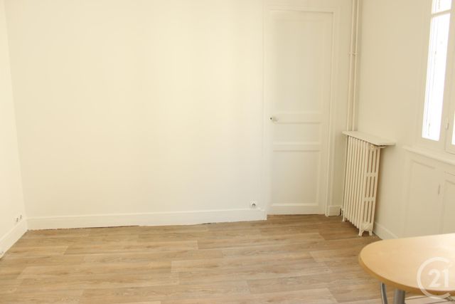 Appartement T2 à louer - 2 pièces - 28.39 m2 - BOULOGNE BILLANCOURT - 92 - ILE-DE-FRANCE - Century 21 Agence Jaurès