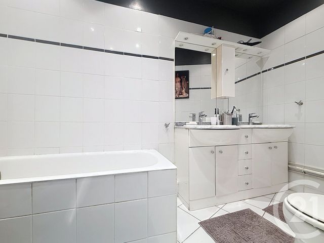 Appartement F4 à vendre - 4 pièces - 83.0 m2 - BOULOGNE BILLANCOURT - 92 - ILE-DE-FRANCE - Century 21 Agence Jaurès