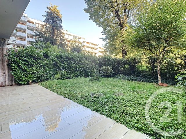 Appartement T2 à louer - 2 pièces - 43.94 m2 - ST CLOUD - 92 - ILE-DE-FRANCE - Century 21 Agence Jaurès