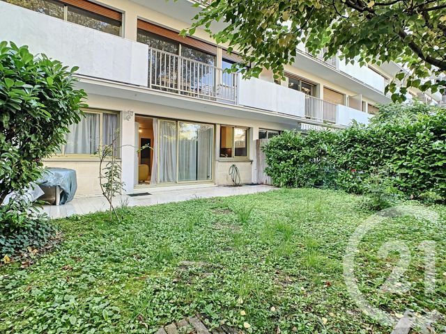 Appartement T2 à louer - 2 pièces - 43.94 m2 - ST CLOUD - 92 - ILE-DE-FRANCE - Century 21 Agence Jaurès