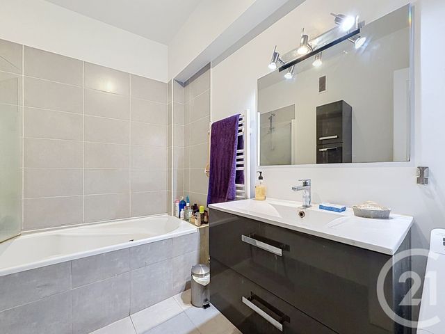 Appartement F3 à vendre - 3 pièces - 65.22 m2 - BOULOGNE BILLANCOURT - 92 - ILE-DE-FRANCE - Century 21 Agence Jaurès