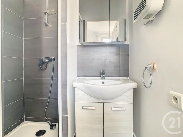 Appartement T2 à louer - 2 pièces - 35.97 m2 - PARIS - 75015 - ILE-DE-FRANCE - Century 21 Agence Jaurès