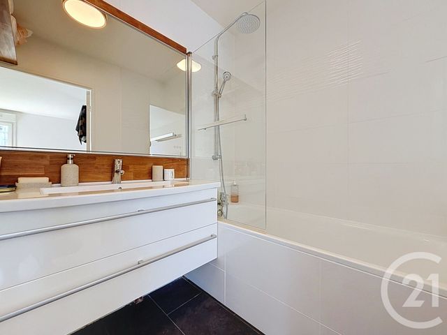 Appartement T2 à louer - 2 pièces - 46.05 m2 - ISSY LES MOULINEAUX - 92 - ILE-DE-FRANCE - Century 21 Agence Jaurès