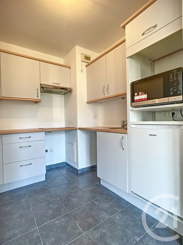 Appartement T2 à louer - 2 pièces - 43.21 m2 - ISSY LES MOULINEAUX - 92 - ILE-DE-FRANCE - Century 21 Agence Jaurès
