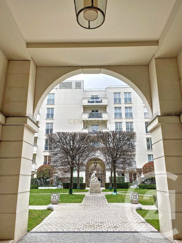 Appartement T2 à louer - 2 pièces - 43.21 m2 - ISSY LES MOULINEAUX - 92 - ILE-DE-FRANCE - Century 21 Agence Jaurès