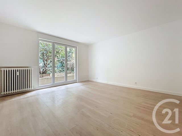 Appartement T2 à louer - 2 pièces - 49.16 m2 - ISSY LES MOULINEAUX - 92 - ILE-DE-FRANCE - Century 21 Agence Jaurès