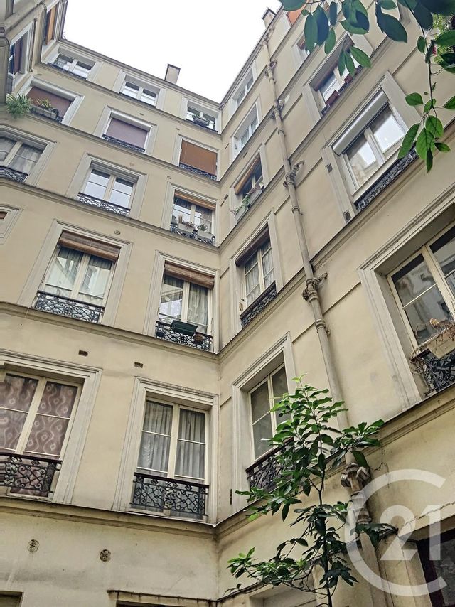 Appartement T2 à louer - 2 pièces - 40.8 m2 - PARIS - 75010 - ILE-DE-FRANCE - Century 21 Agence Jaurès