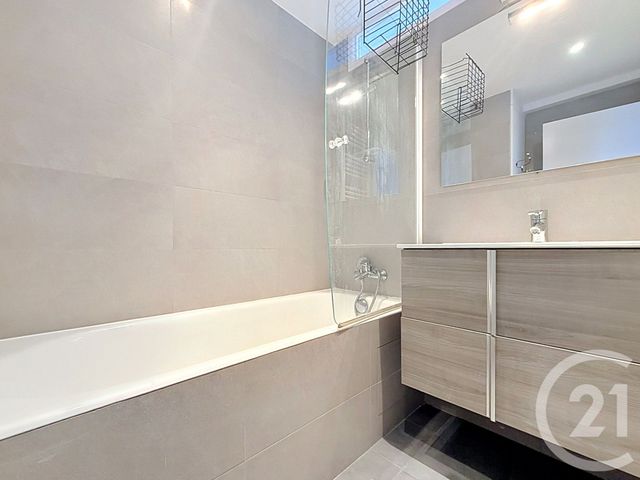 Appartement T4 à louer - 4 pièces - 91.49 m2 - BOULOGNE BILLANCOURT - 92 - ILE-DE-FRANCE - Century 21 Agence Jaurès