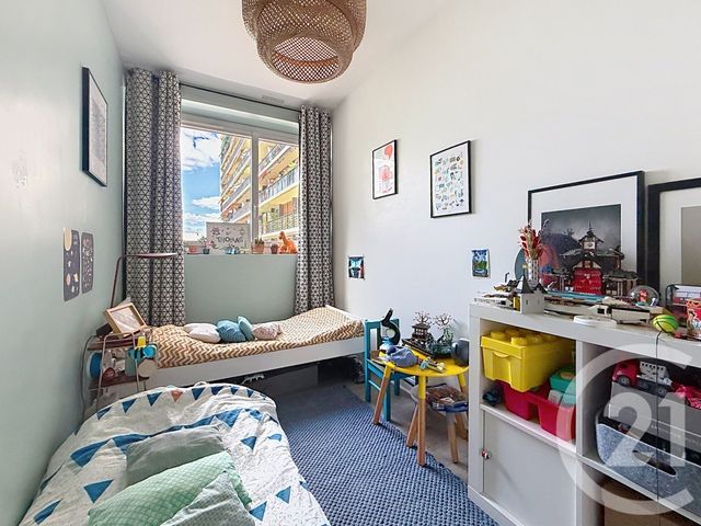 Appartement F3 à vendre - 3 pièces - 66.47 m2 - BOULOGNE BILLANCOURT - 92 - ILE-DE-FRANCE - Century 21 Agence Jaurès