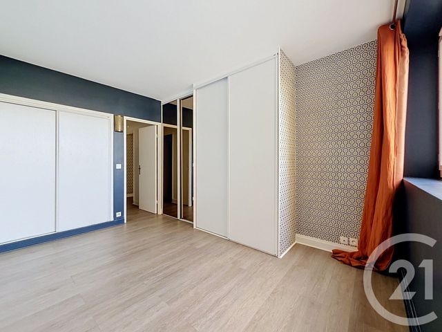 Appartement F3 à vendre - 3 pièces - 66.47 m2 - BOULOGNE BILLANCOURT - 92 - ILE-DE-FRANCE - Century 21 Agence Jaurès